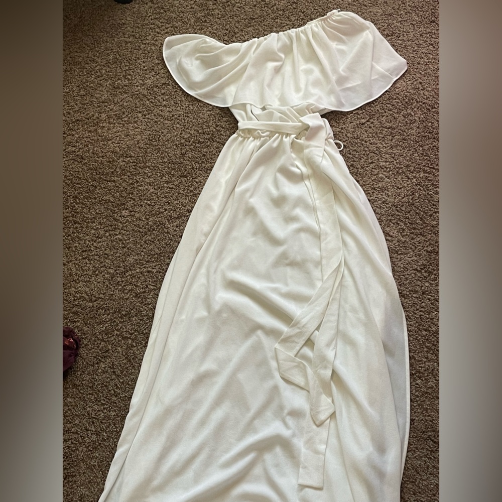 VICI. Small white one shoulder maxi dress with tie in the front